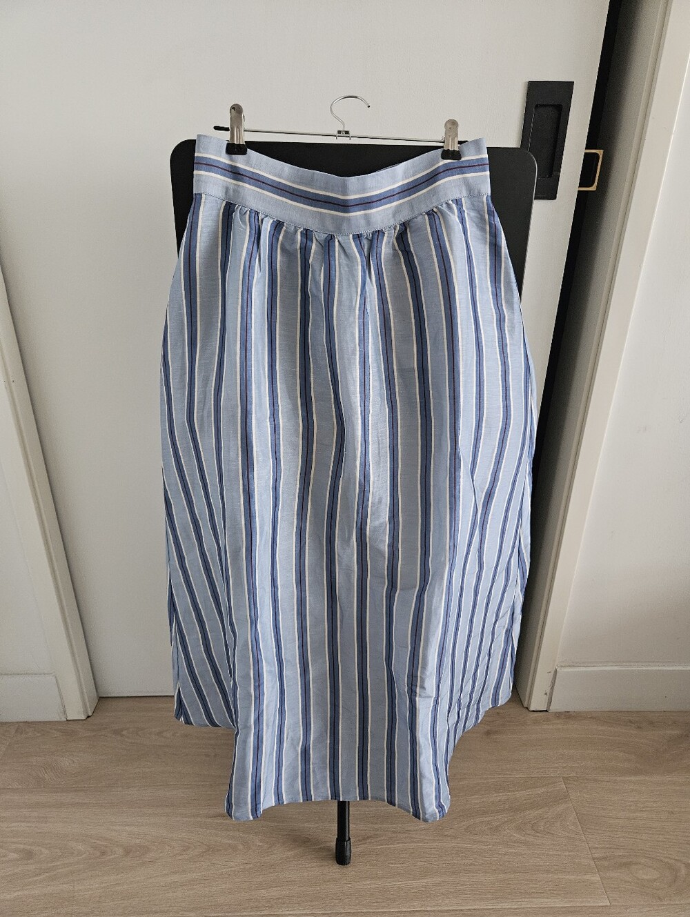 Sezane Siloe Skirt, Burgundy Blue Stripe, New With Tags, Size 4 - Picture 2 of 5